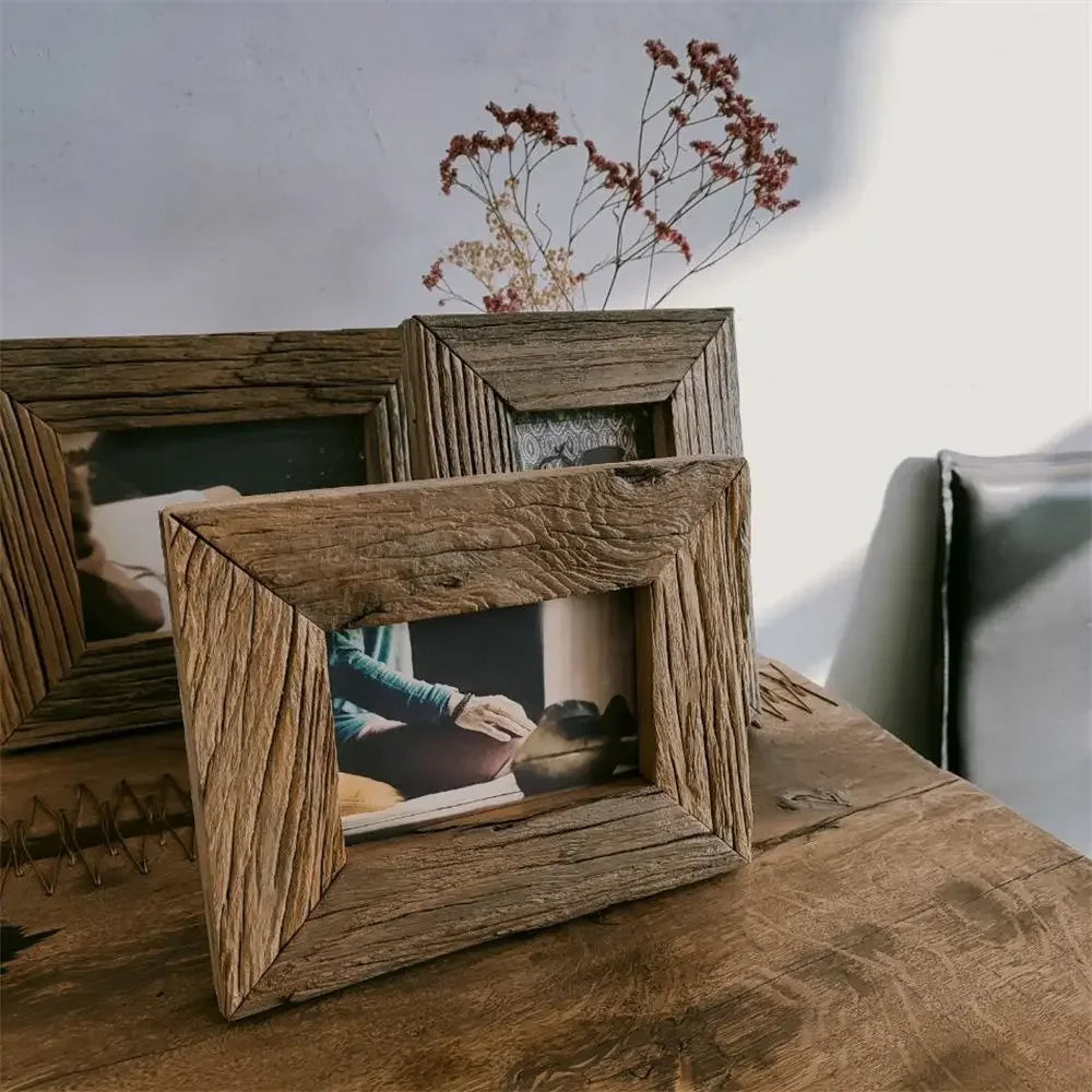 Photo frame in solid wood vintage style patinated - view 2