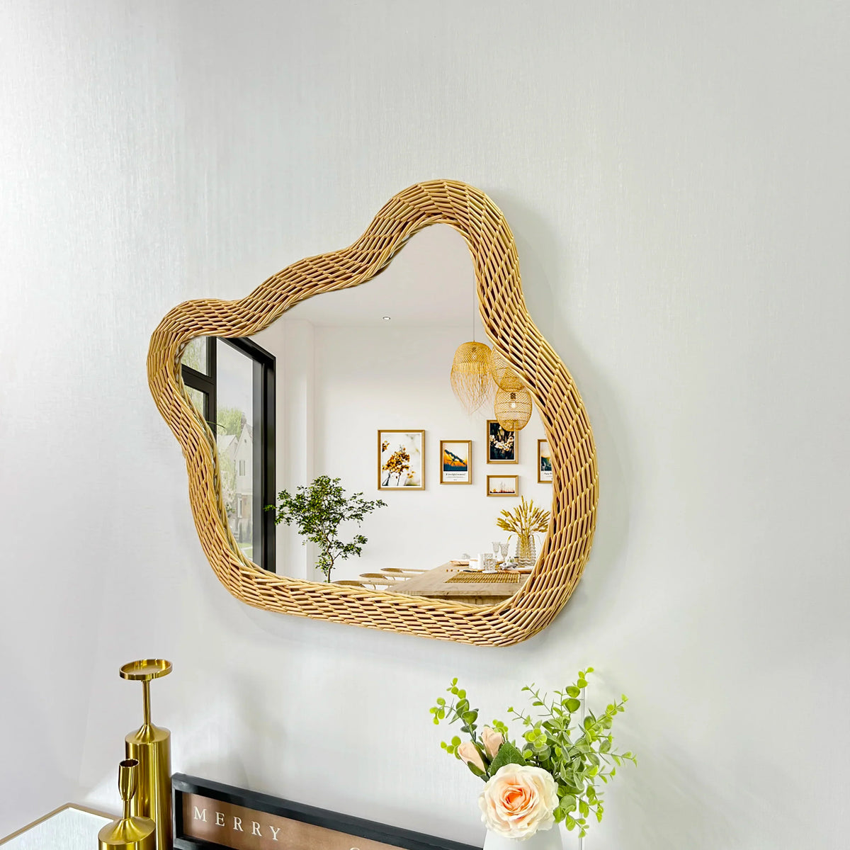 Rattan mirror bear luxurious design to hang on wall - view 2