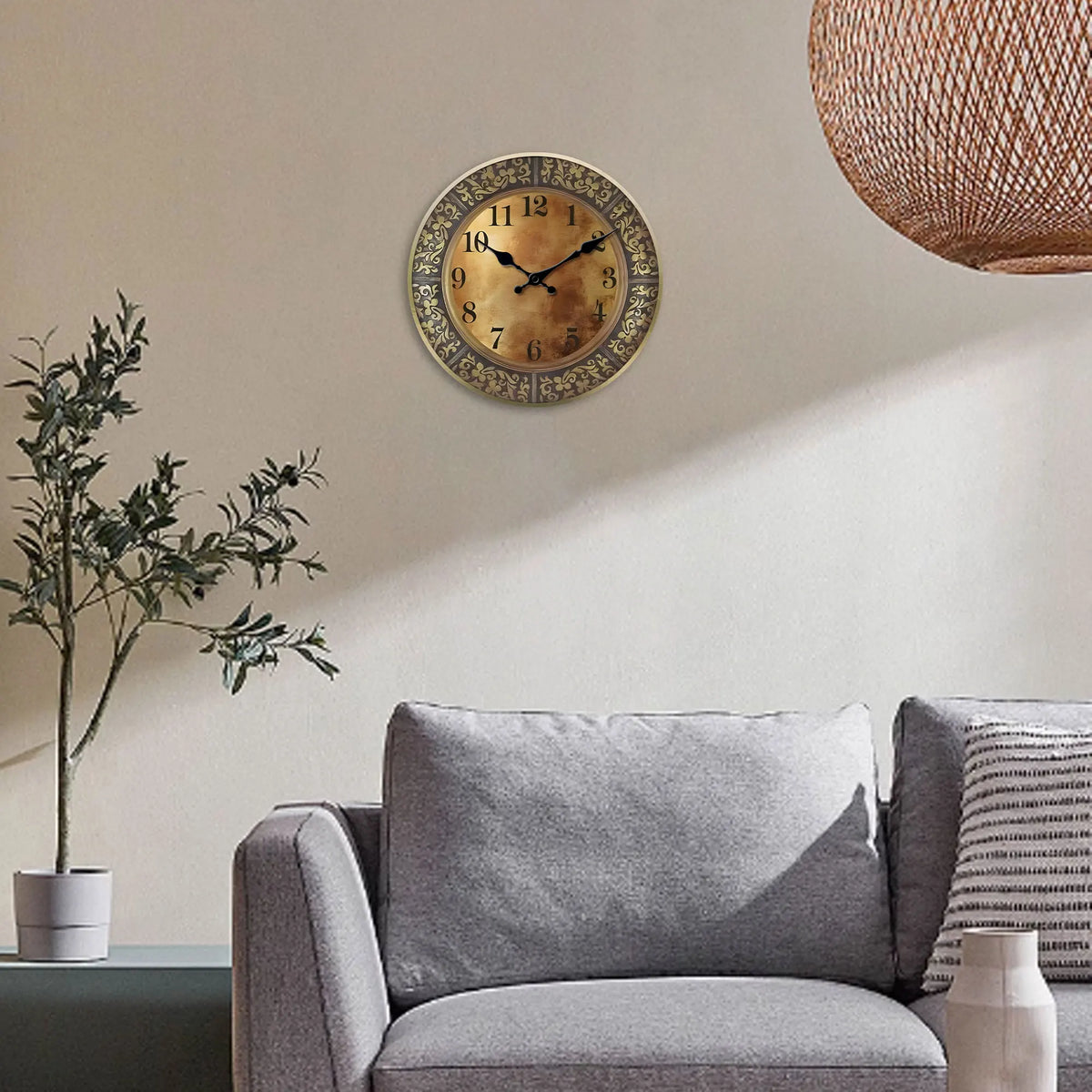Wooden silent wall clock, antique brass pattern design, modern design, home decoration, living room dining room decoration - view 2