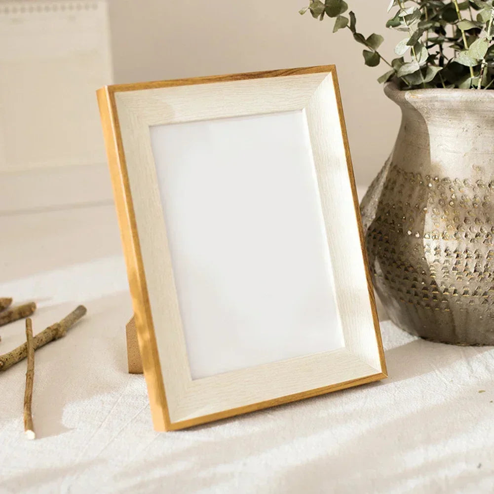 Resin photo frame with decorative wooden support - 8 pouces