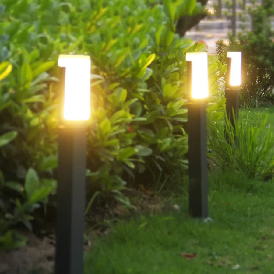 LED outdoor lamp with motion detector and aluminum picket - view 4