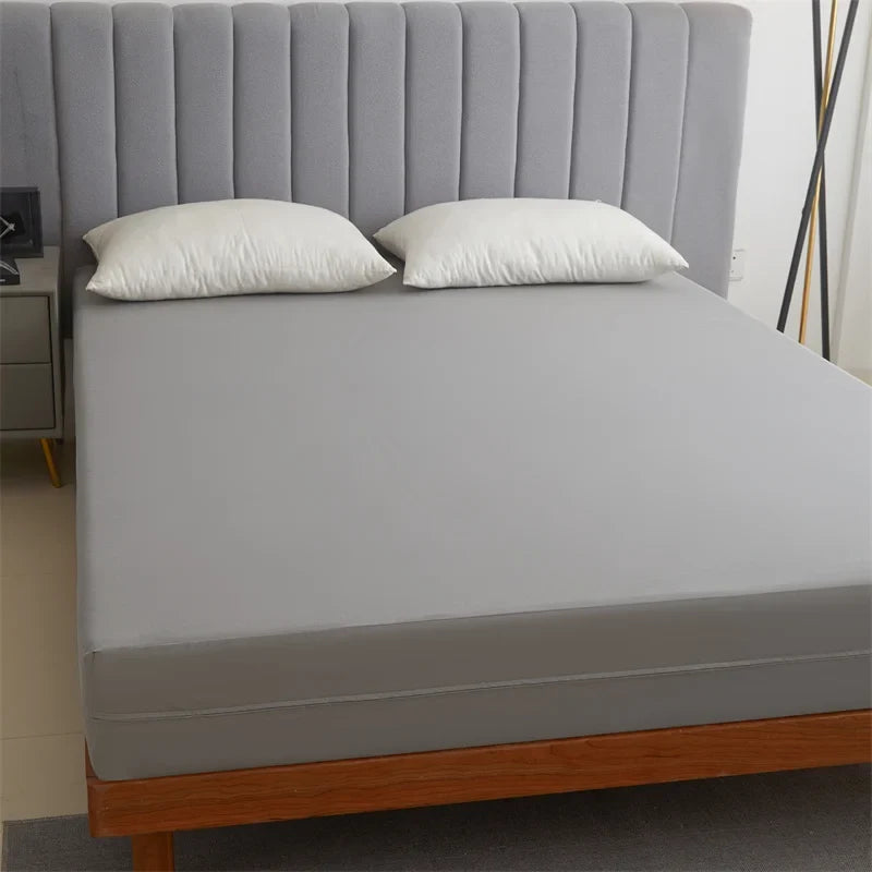 Waterproof Mattress Protector with Zipper Soft & Breathable Noiseless Mattress Cover for Single or Double Bed, Queen/King Size - Grey / 150x200x30cm