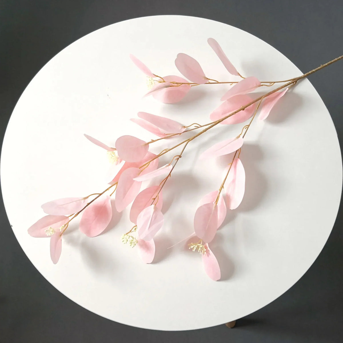 Eucalyptus leaves branches in artificial silk for floral decoration - view 3