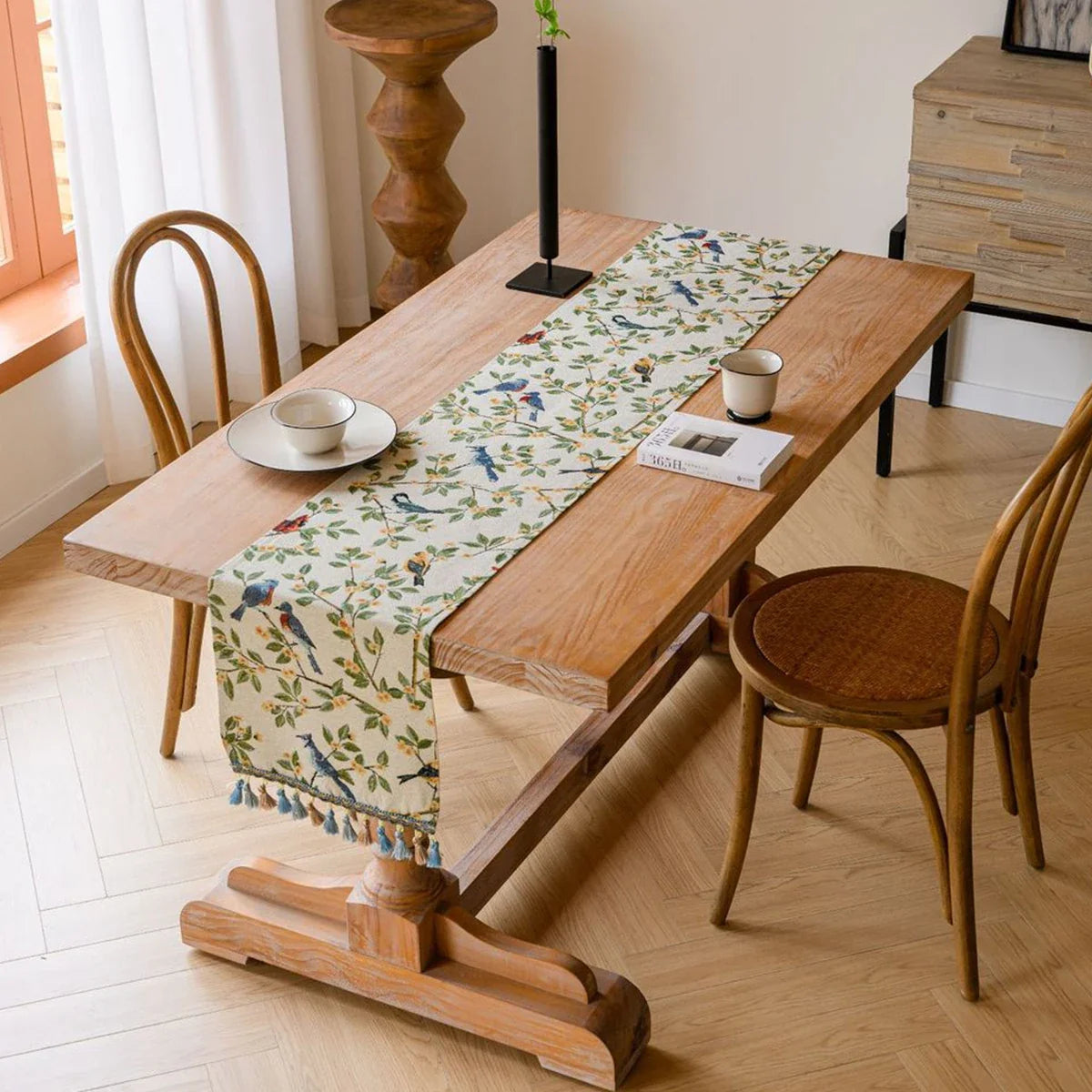 Nordic jacquard table runner animals with pom-poms - 33x120cm(13x47inch)