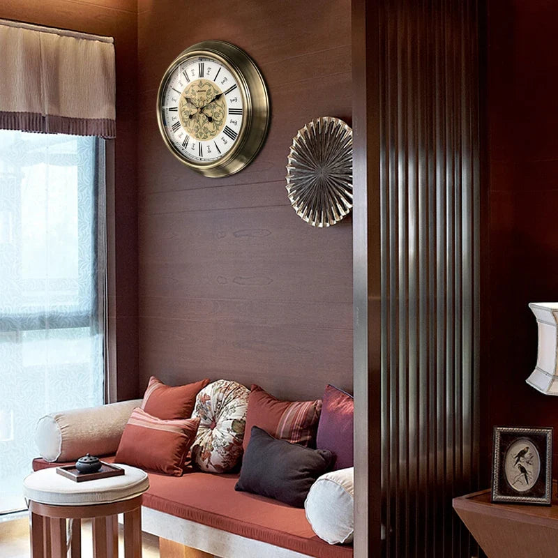 Retro wall clock in vintage gold metal silent interior decoration - view 5