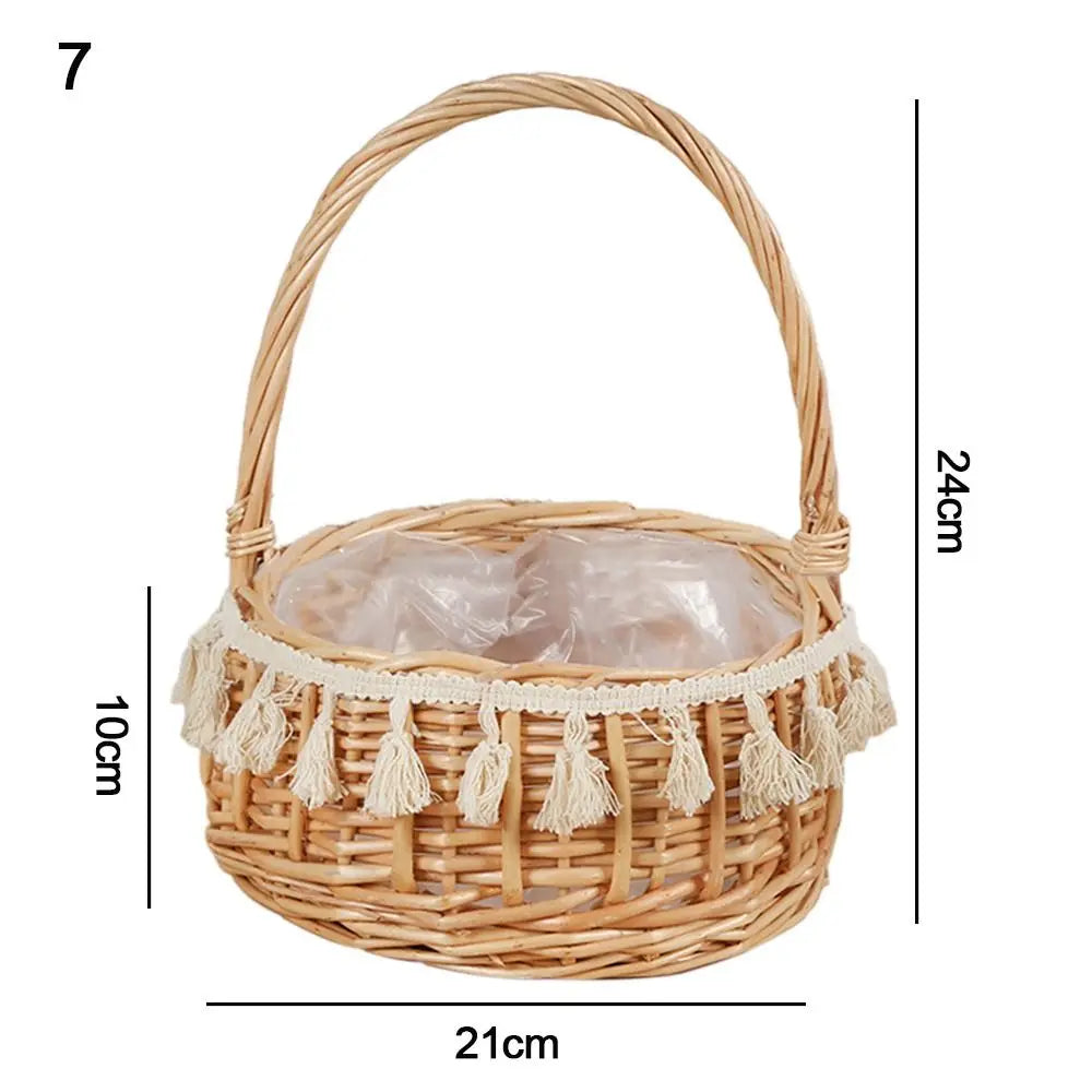 Braided basket in half-moon rattan with robust handle - Style 7