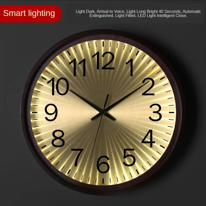 Modern design wall clock in silent and creative gold wood - I Am a Smart Light / 8 pouces
