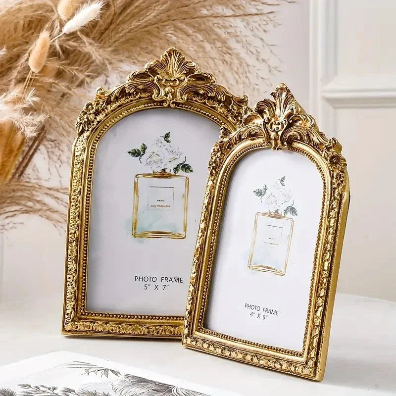 Golden Cadre Vintage Frame Retro Golden decor Photo Frame For Photo Display, Wedding Anniversary Party Christmas Valentine Gift