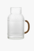 Glass kettle with minimalist style cups