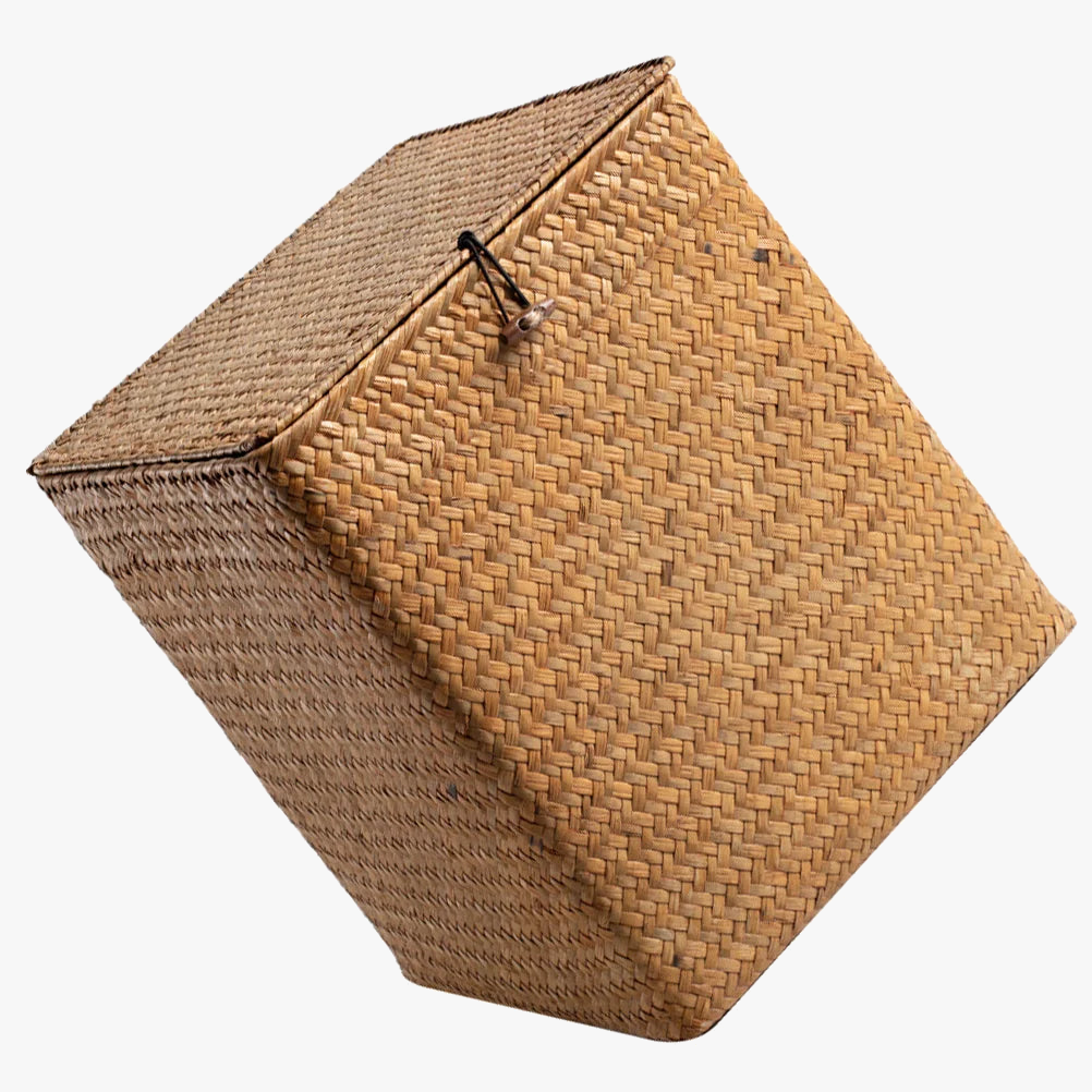 Vintage wicker basket hand woven with lid - view 3