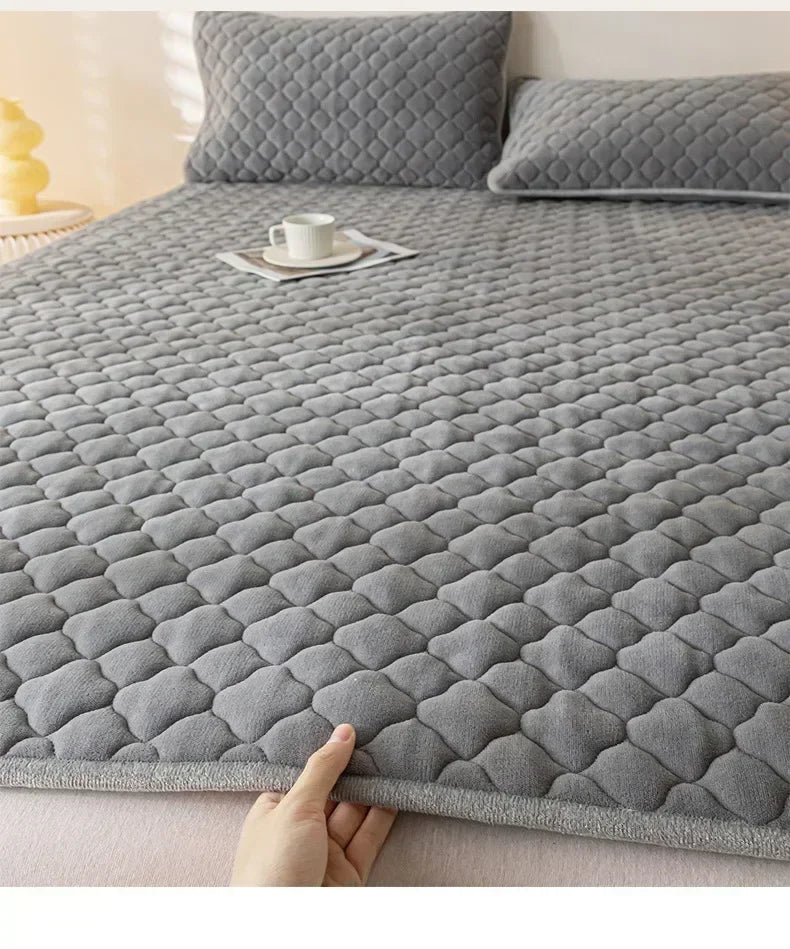 Thick hot velvet surmatelas for optimal comfort