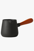 Cheeked cast iron teapot with infuser 600 ml