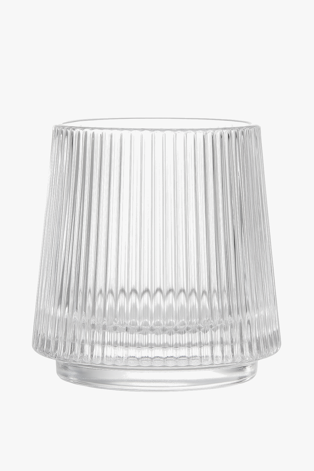 Old fashioned whisky glasses elegant relief pattern
